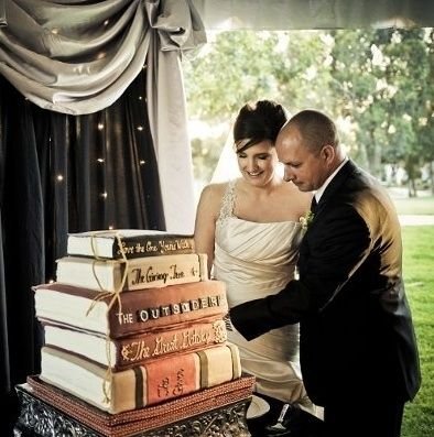 Step 8: Let them eat cake! | How To Have The Best Literary Wedding Ever: