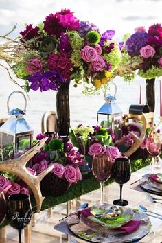 Stunning Wedding Centerpiece Ideas with Chic Purple Hue. To see more: http://www.modwedding.com/2013/12/15/purple-wedding-centerpiece-ideas/