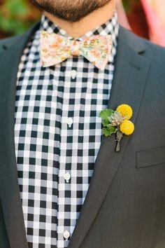 craspedia bout // photo by Kate Romenesko, flowers by Pistil & Vine  http://ruffledblog.com/chicago-day-dead-wedding