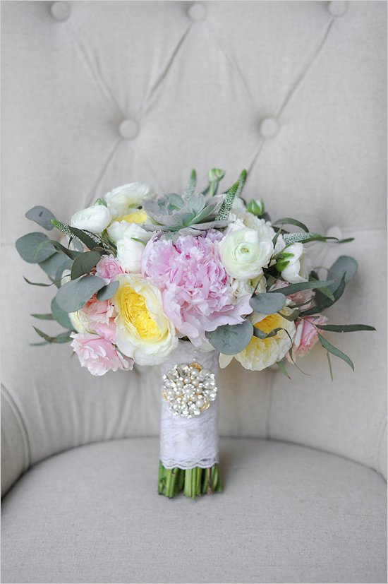 https://pankakertje.blogcdn.p3k.hu/files/2015/09/pinkwhiteandyellowbouquet.jpg